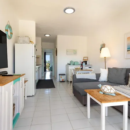Апартаменты Surf Sea View *